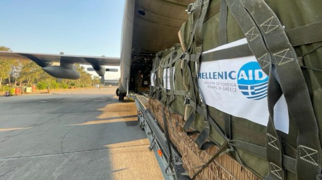 ελληνικά-μεταγωγικά-έριξαν-ανθρωπισ-563757886