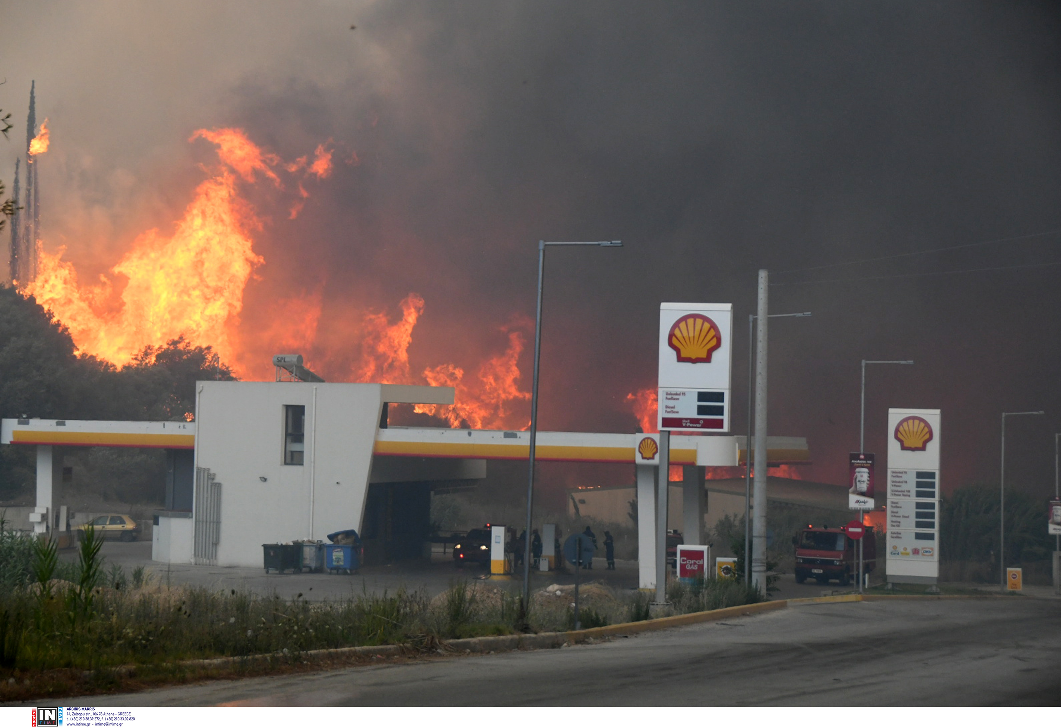 Σε πύρινο κλοιό η χώρα – Νύχτα αγωνίας σε Αχαΐα, Χίο και Ζάκυνθο-1