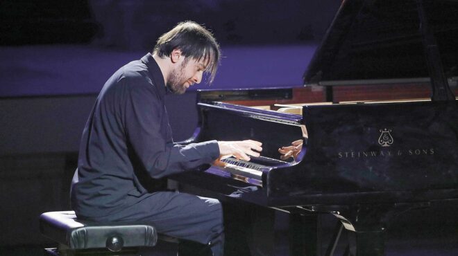 στοχαστικός-τριφόνοφ-στο-ηρώδειο-563758513