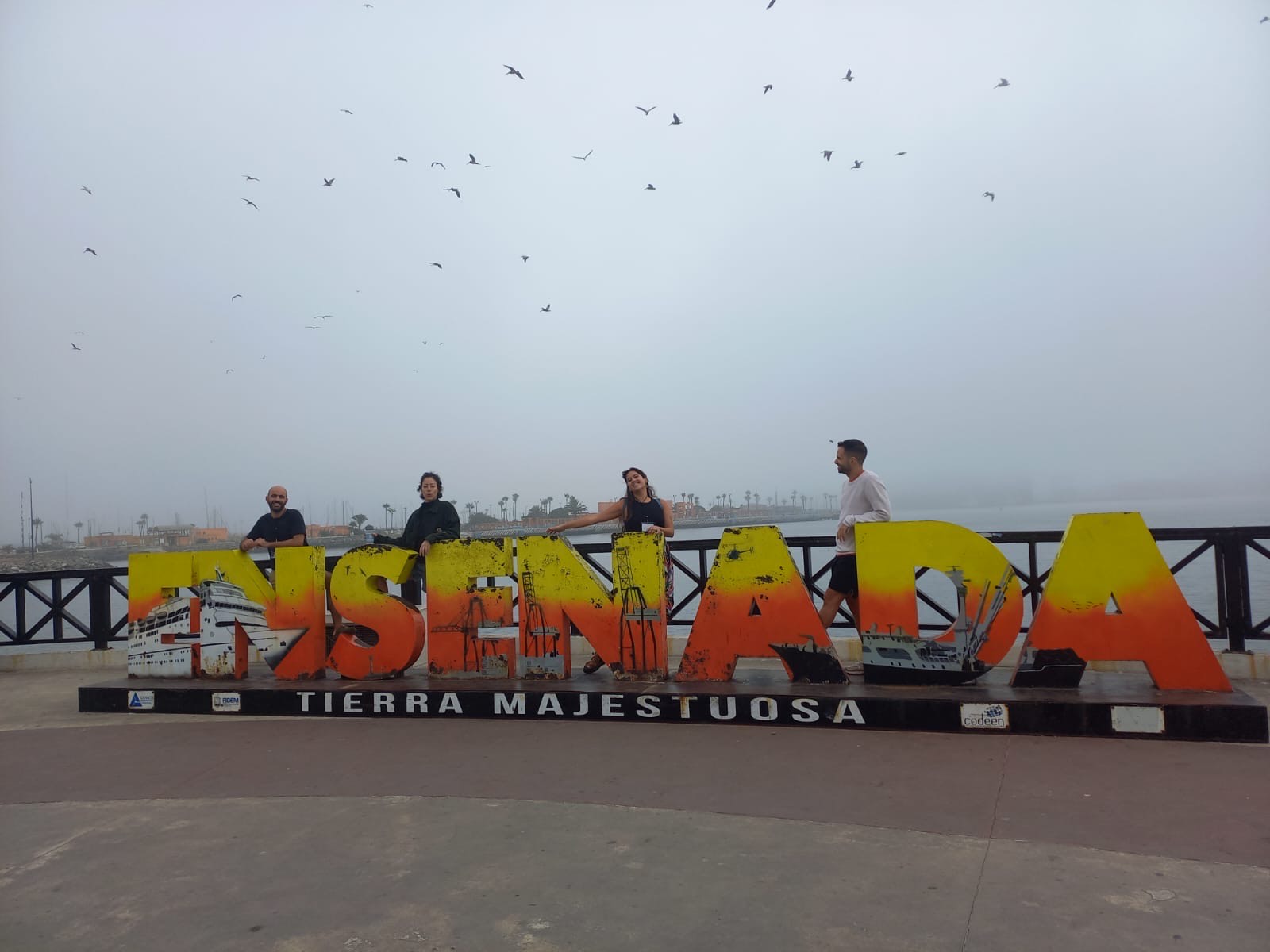 Περιοδείες: Καλλιτέχνες μοιράζονται ευτράπελες ιστορίες-1