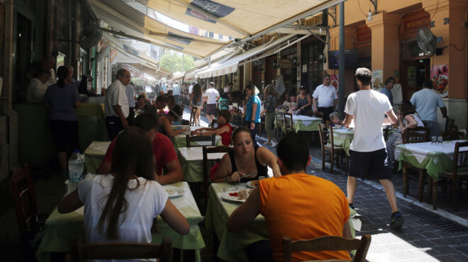 μειώθηκε-για-δεύτερο-τρίμηνο-ο-τζίρος-563782183