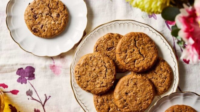 μπισκότα-χωρίς-αλεύρι-με-φυστικοβούτ-563771737