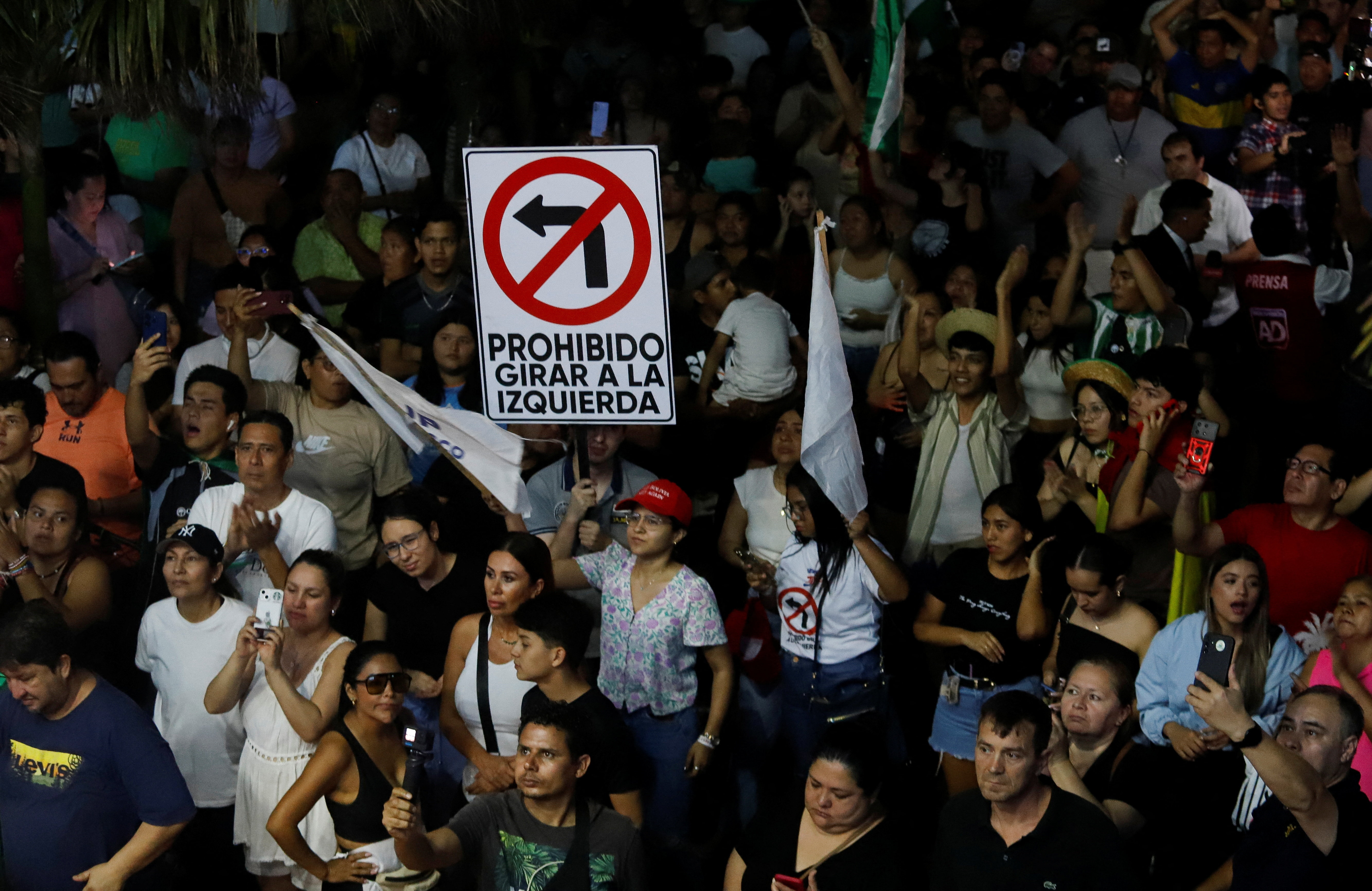 Ιστορική ήττα για την Αριστερά στη Βολιβία-1