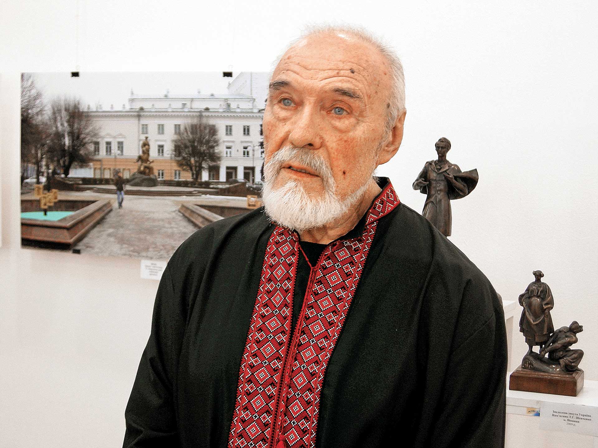 Ο γλύπτης της Ανεξαρτησίας-1