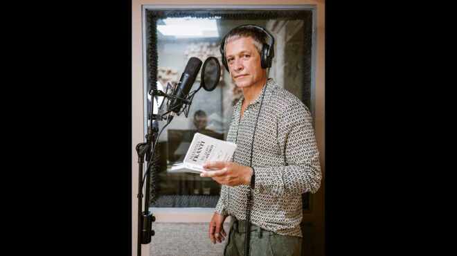 ηχογραφώντας-audiobooks-με-τον-αιμίλιο-χειλάκ-563786602