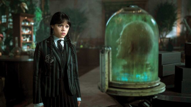 home-cinema-η-κόρη-των-ανταμς-επέστρεψε-563767462