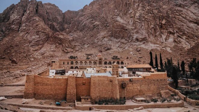 μονή-σινά-σενάριο-για-απομάκρυνση-του-563789020