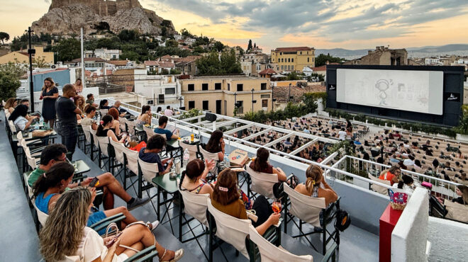 γιατί-η-αθήνα-δεν-αδειάζει-πια-563748097