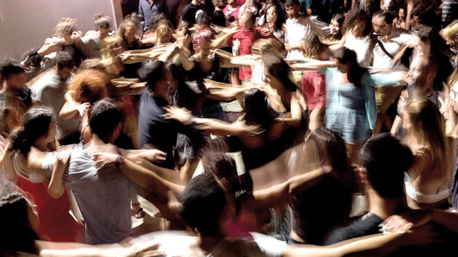 η-εξέλιξη-των-πανηγυριών-λαογράφοι-563764045