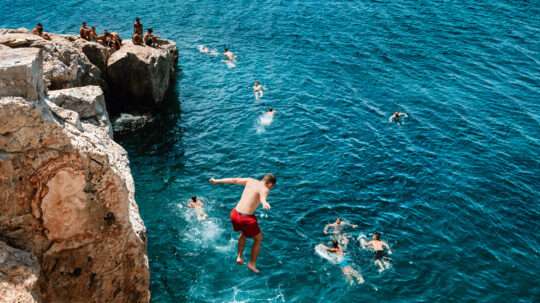 Μπορεί να σωθεί το ελληνικό καλοκαίρι;