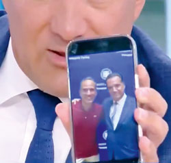 Μελανίνη και ρακέτα-1