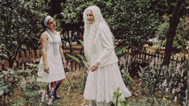 εμείς-οι-κοπέλες-γελάγαμαν-563761429