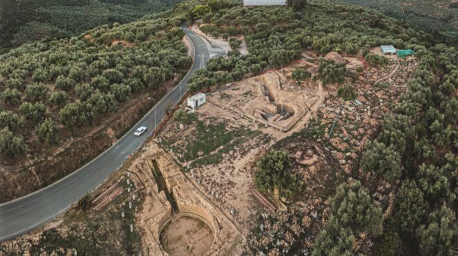 μαινόταν-όμοιος-με-άγριο-θηρίο-563769511