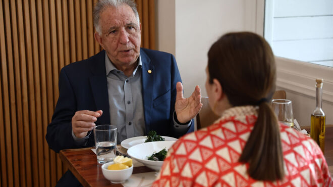 αθανάσιος-φωκάς-ο-εγκέφαλος-πλάθεται-563777761