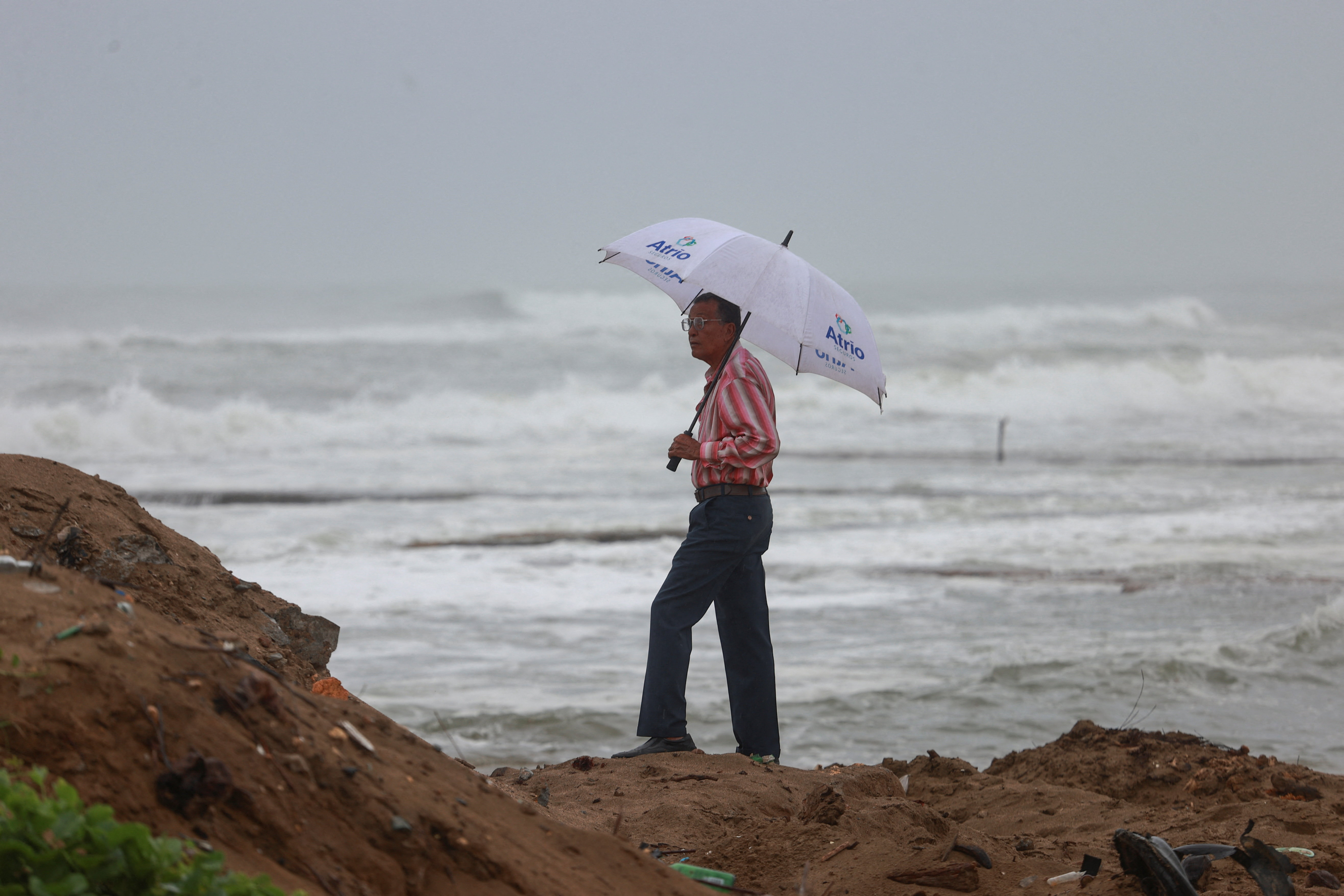 Ο κυκλώνας Εριν ενισχύεται ξανά στην κατηγορία 4 – Απειλεί τις Μπαχάμες-3