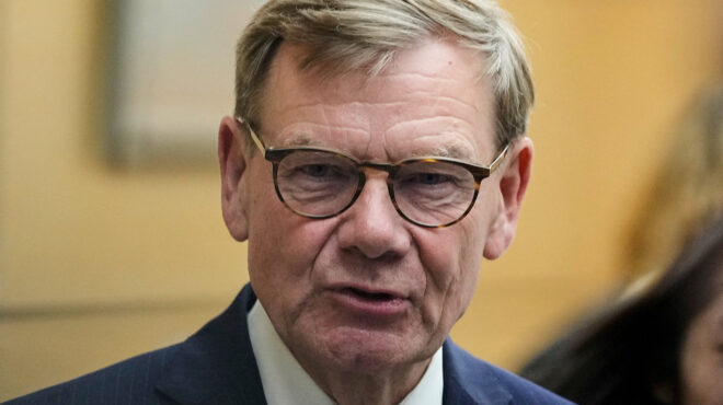 γερμανός-υπεξ-η-ασφάλειά-μας-συνδέετ-563783941