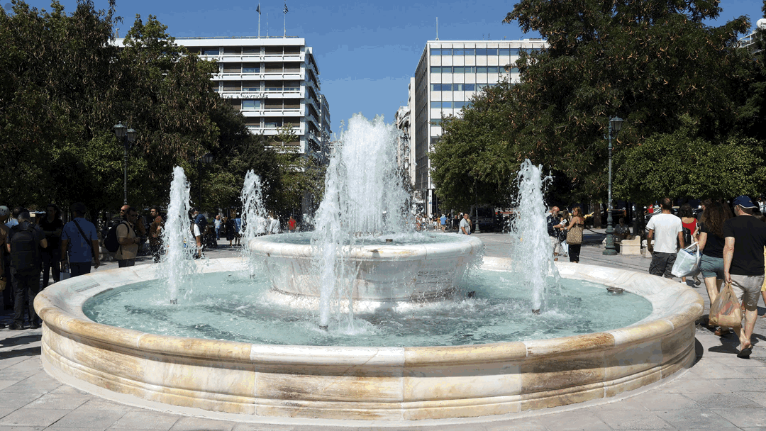 οταν-το-σιντριβάνι-στο-σύνταγμα-ήταν-λ-563783011