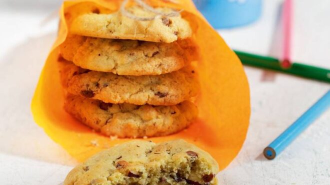 cookies-με-σοκολάτα-και-φουντούκια-563767723