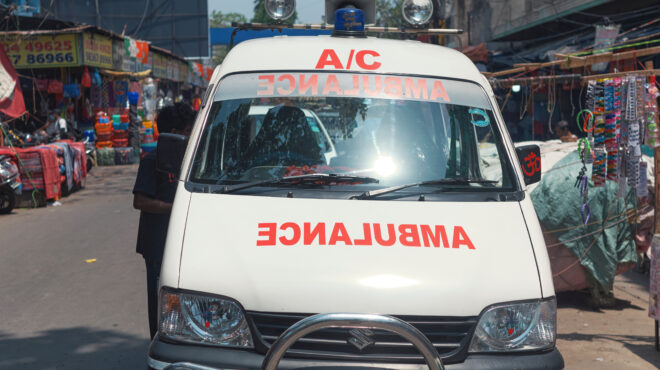 ινδία-οκτώ-νεκροί-και-43-τραυματίες-σε-τ-563778658