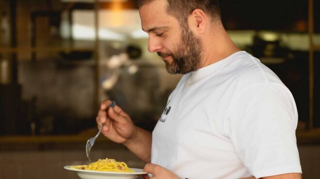 πίτσα-suppli-και-καρμπονάρα-ο-luca-piscazzi-ετοιμάζει-563751931