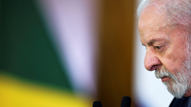 βραζιλία-ο-λούλα-εξετάζει-την-επιβολή-563785675