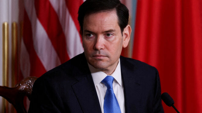 οι-ηπα-παγώνουν-τις-θεωρήσεις-διαβα-563775100