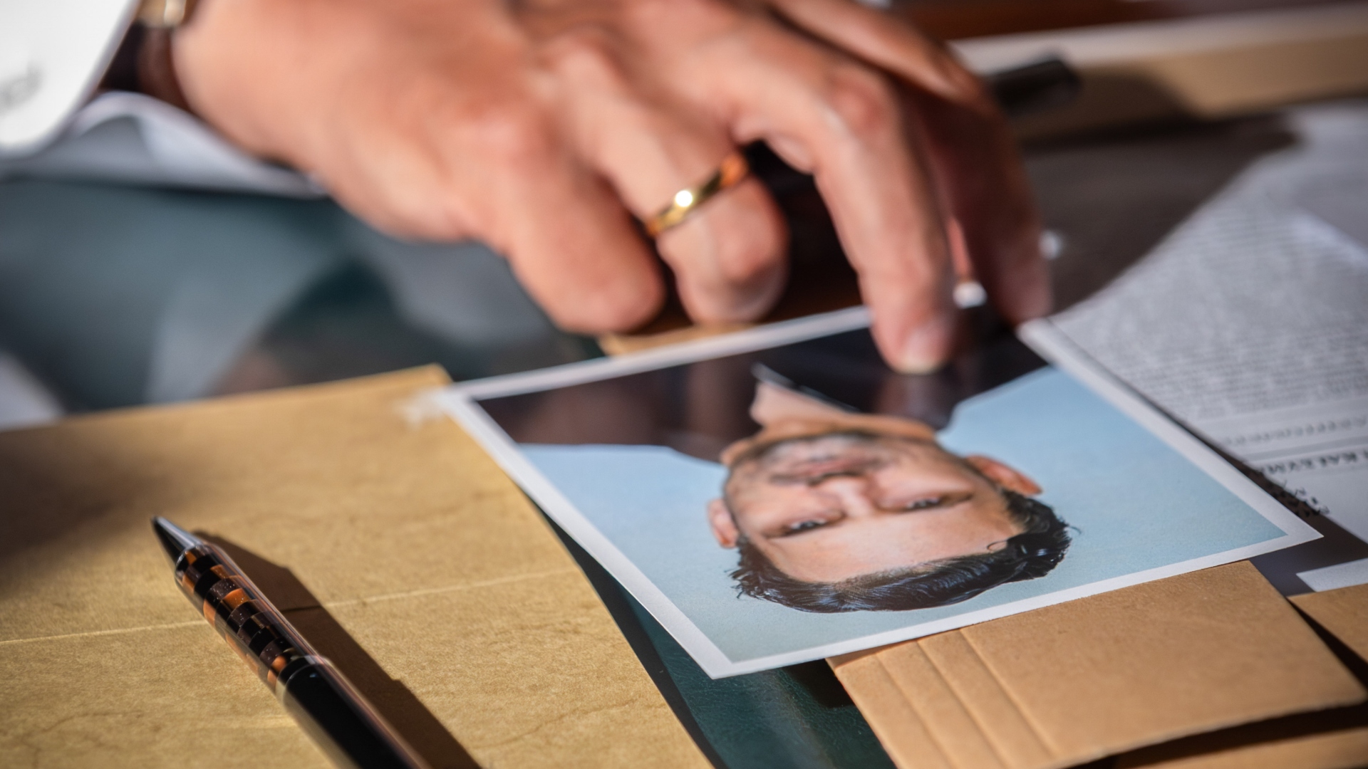 «Ο δικαστής»: Καθήκον ή οικογένεια; Η ηθική μπαίνει στη ζυγαριά!-2