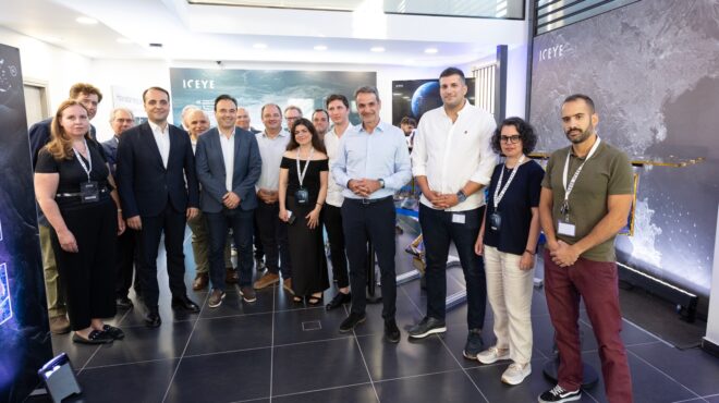 επίσκεψη-μητσοτάκη-στην-εταιρεία-δορ-563749636