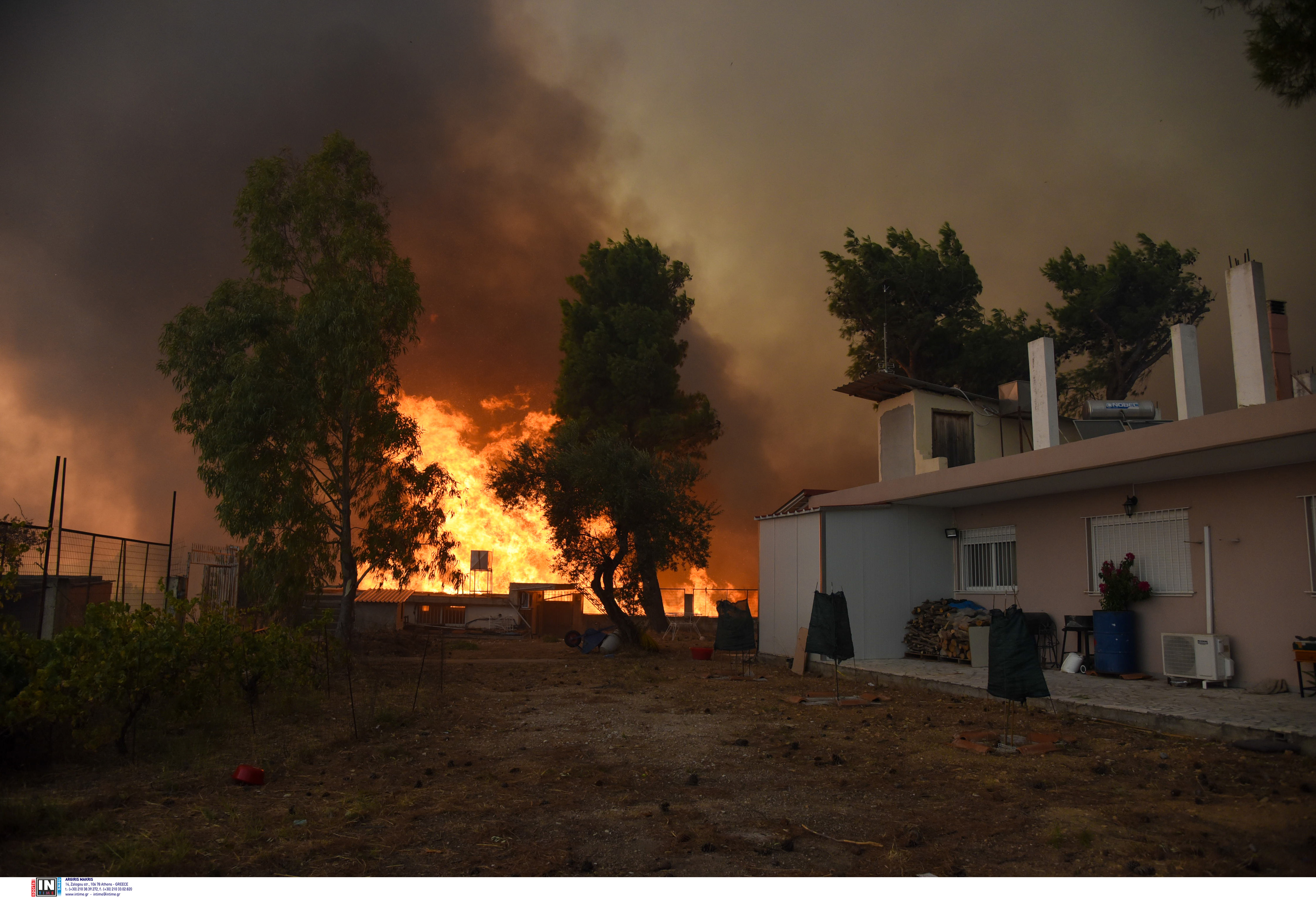 Μάχη με τις φλόγες για δεύτερο 24ωρο σε Αχαΐα και Χίο – Πού «βλέπουν» εμπρησμό οι Αρχές-3