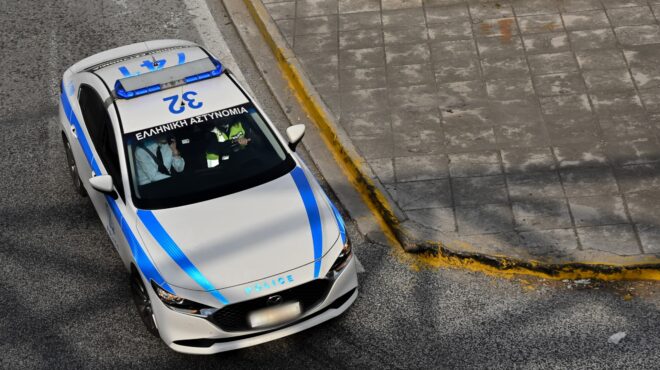 χειροπέδες-σε-πρώην-αστυνομικό-και-tiktoker-γ-563749540