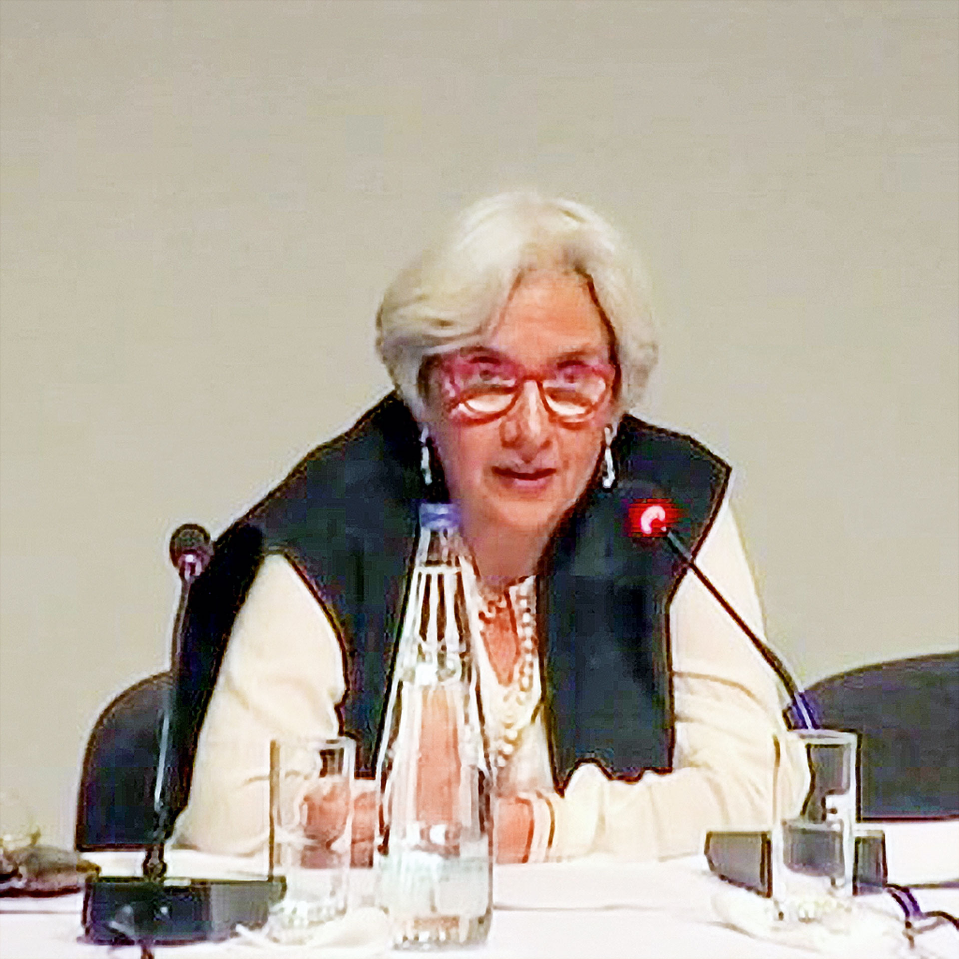 Ενα «Παραμύθι», χιλιάδες μυστικά-1