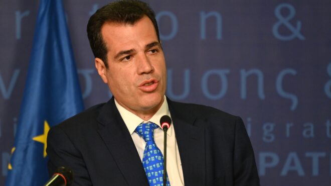 πλεύρης-για-αιτήματα-ασύλου-με-ιατρικ-563776003