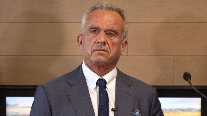 ηπα-σύγκρουση-κένεντι-παιδιάτρων-γι-563771971