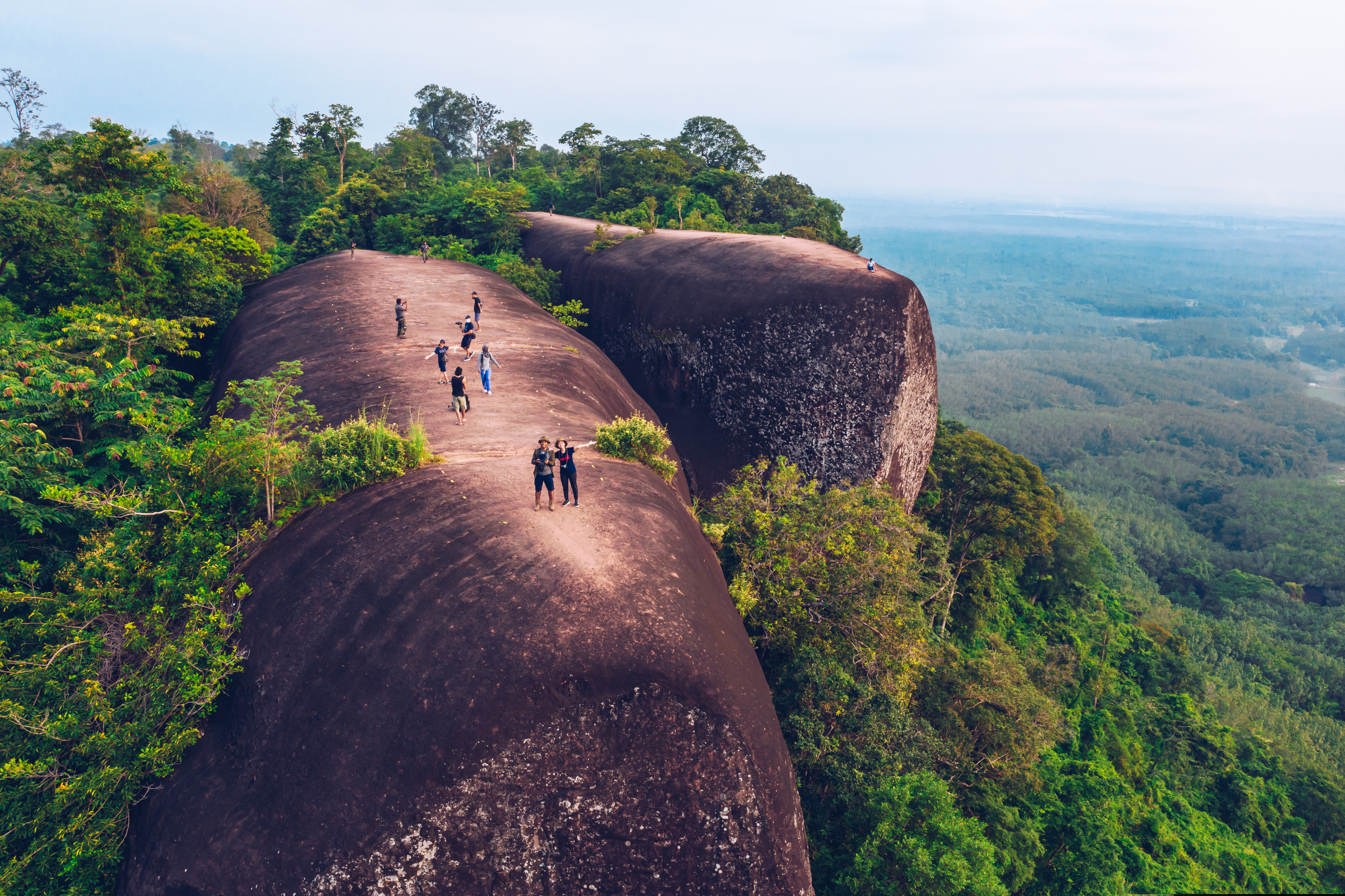 Three Whale Rock: Οι προαιώνιοι πέτρινοι «λεβιάθαν» της Ταϊλάνδης-2