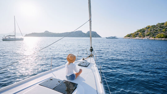 H τουριστική σεζόν επιμηκύνεται, εκτιμά η Alpha Bank