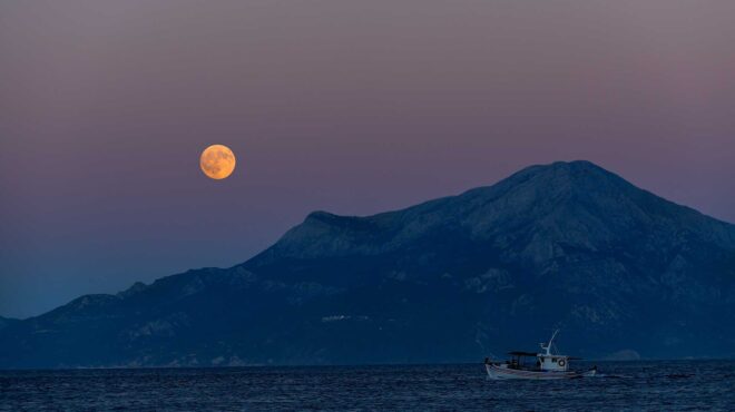 τα-καλοκαίρια-στη-σάμο-έχουν-κάτι-από-τ-563782402