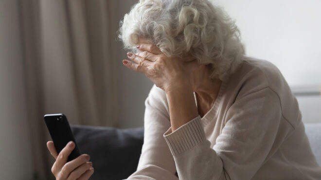 τηλεφωνική-απάτη-σε-βάρος-ηλικιωμένη-563763994
