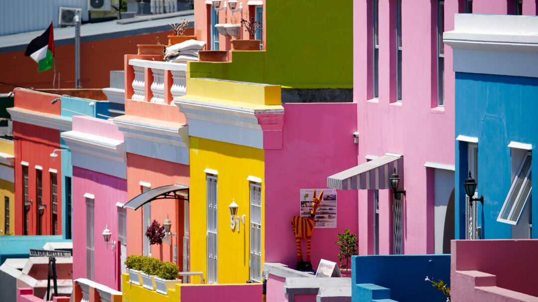 οι-πιο-πολύχρωμες-γειτονιές-του-κόσμο-563773837