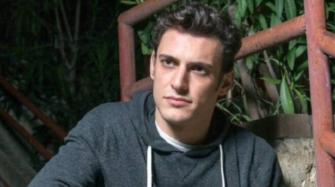 από-ήλιο-σε-ήλιο-με-έναν-απόλυτο-έρωτα-563759317