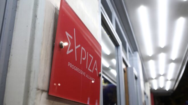 σηκώνουν-μανίκια-στην-κουμουνδούρ-563771761