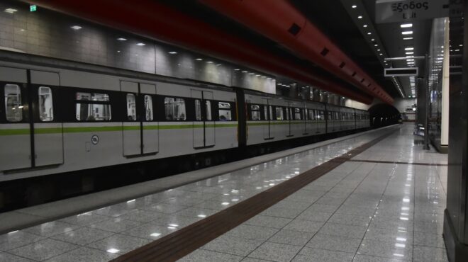 αθήνα-24ωρη-λειτουργία-για-μετρό-τραμ-κ-563753863