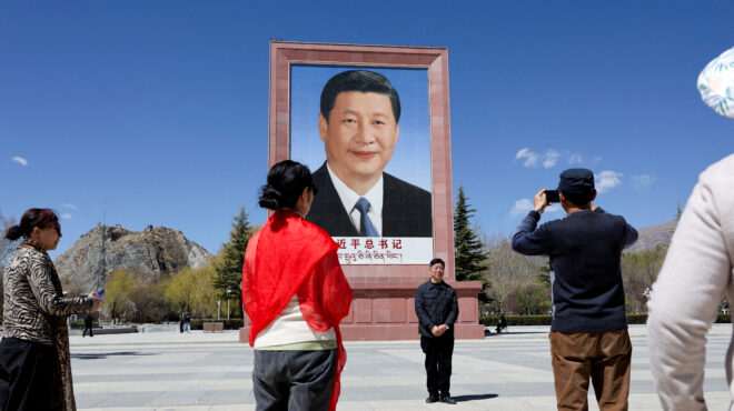 αιφνιδιαστική-επίσκεψη-του-σι-στο-θιβ-563773768