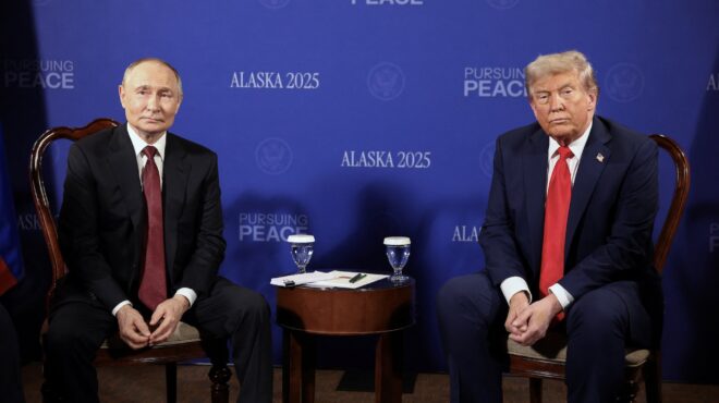 τραμπ-πούτιν-τα-ψιλά-γράμματα-της-συνό-563766904