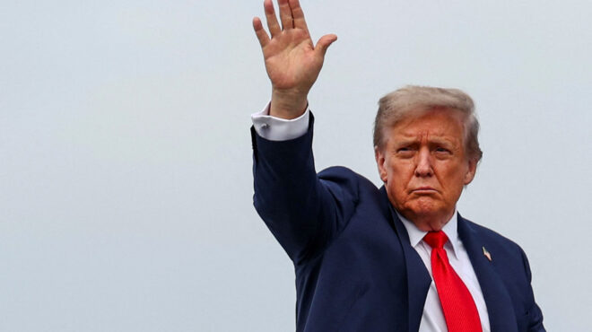 η-σύγκρουση-τραμπ-με-τους-θεσμούς-εγκυ-563777740