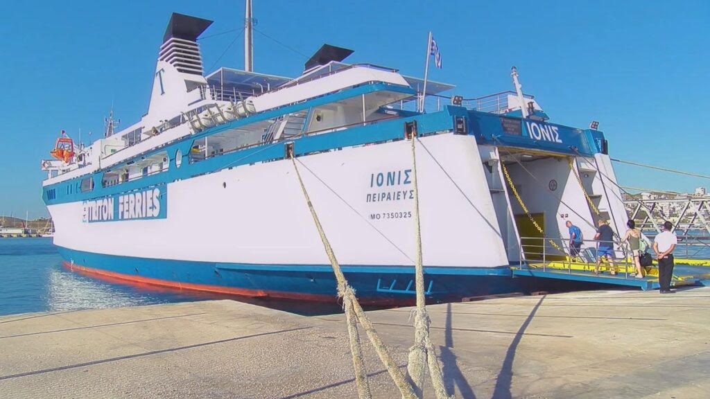 To «ιστορικό» του «Ιονίς» και ο γερασμένος στόλος των μικρών ακτοπλοϊκών-1