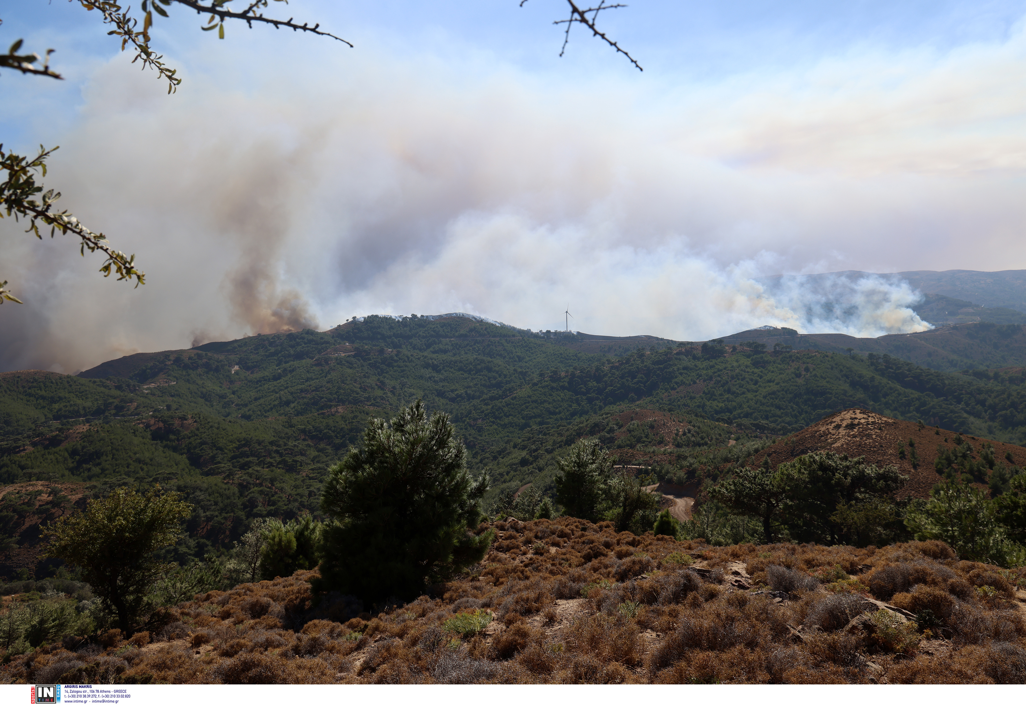 Σε πύρινο κλοιό η χώρα – Νύχτα αγωνίας σε Αχαΐα, Χίο και Ζάκυνθο-5
