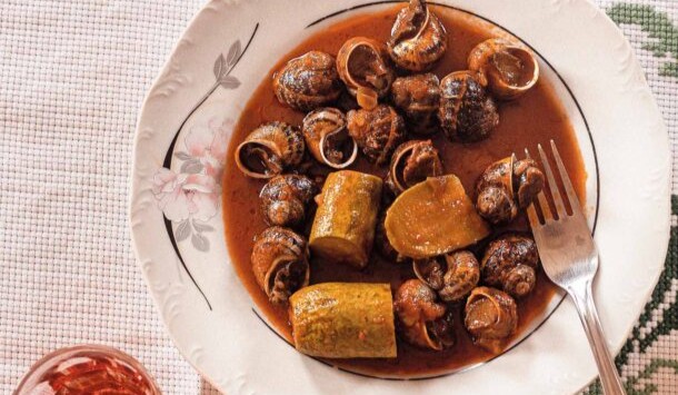 χοχλιοί-με-κολοκυθάκια-563761855