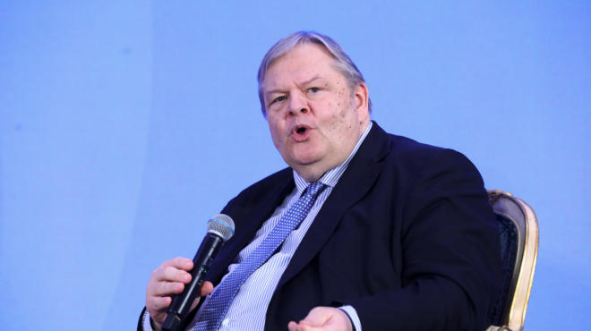 ευ-βενιζέλος-για-novartis-οι-ενορχηστρωτές-563813803