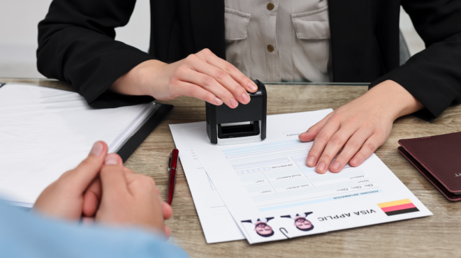 γερμανία-αρση-μονιμότητας-και-μείωση-563790706