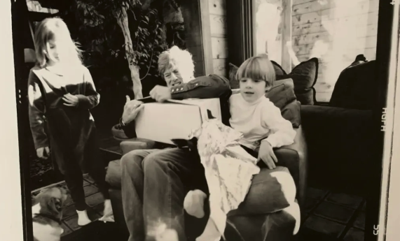 ρόμπερτ-ρέντφορντ-τα-εγγόνια-του-τον-α-563818330